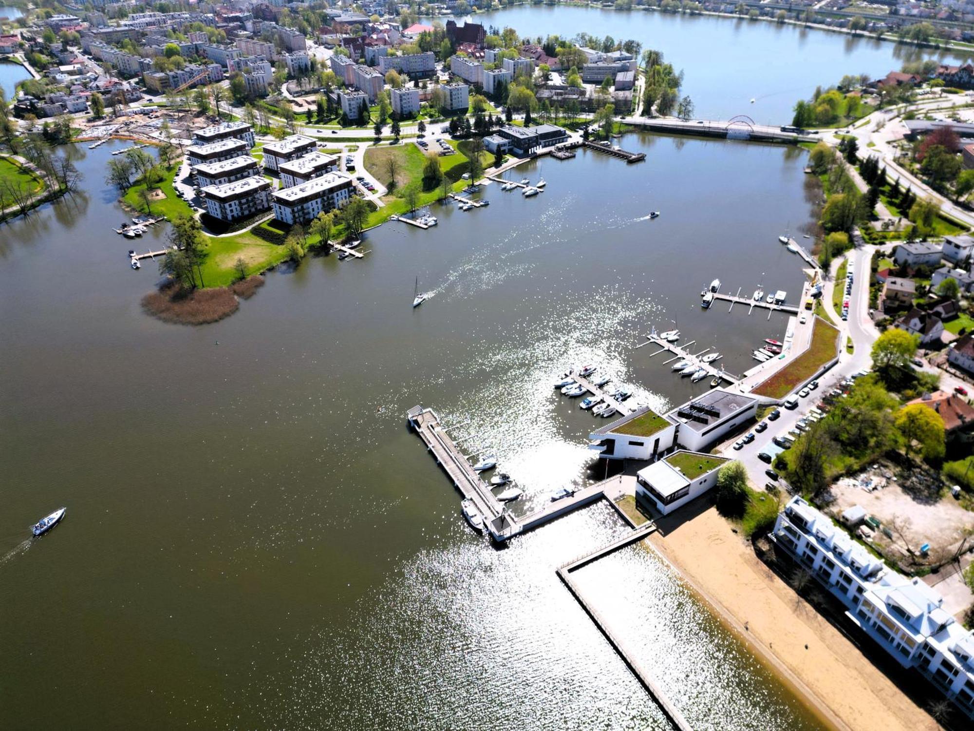 Marina Apartment - Przy Jeziorze, Taras, Tv55" Z Netflix I Prime, Parking Iława Buitenkant foto