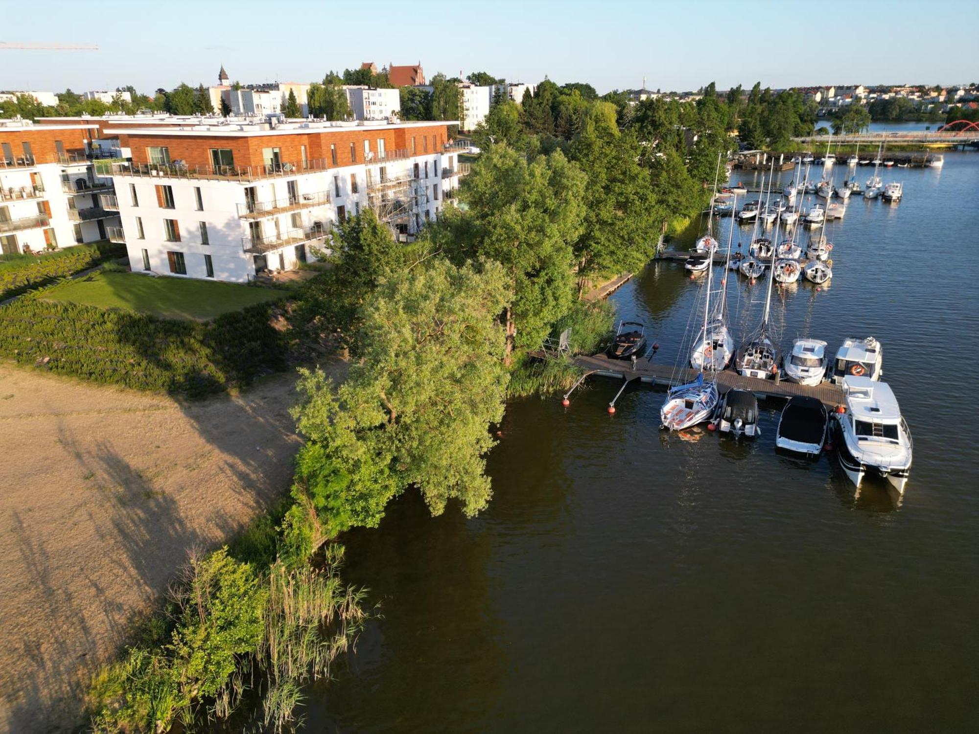 Marina Apartment - Przy Jeziorze, Taras, Tv55" Z Netflix I Prime, Parking Iława Buitenkant foto