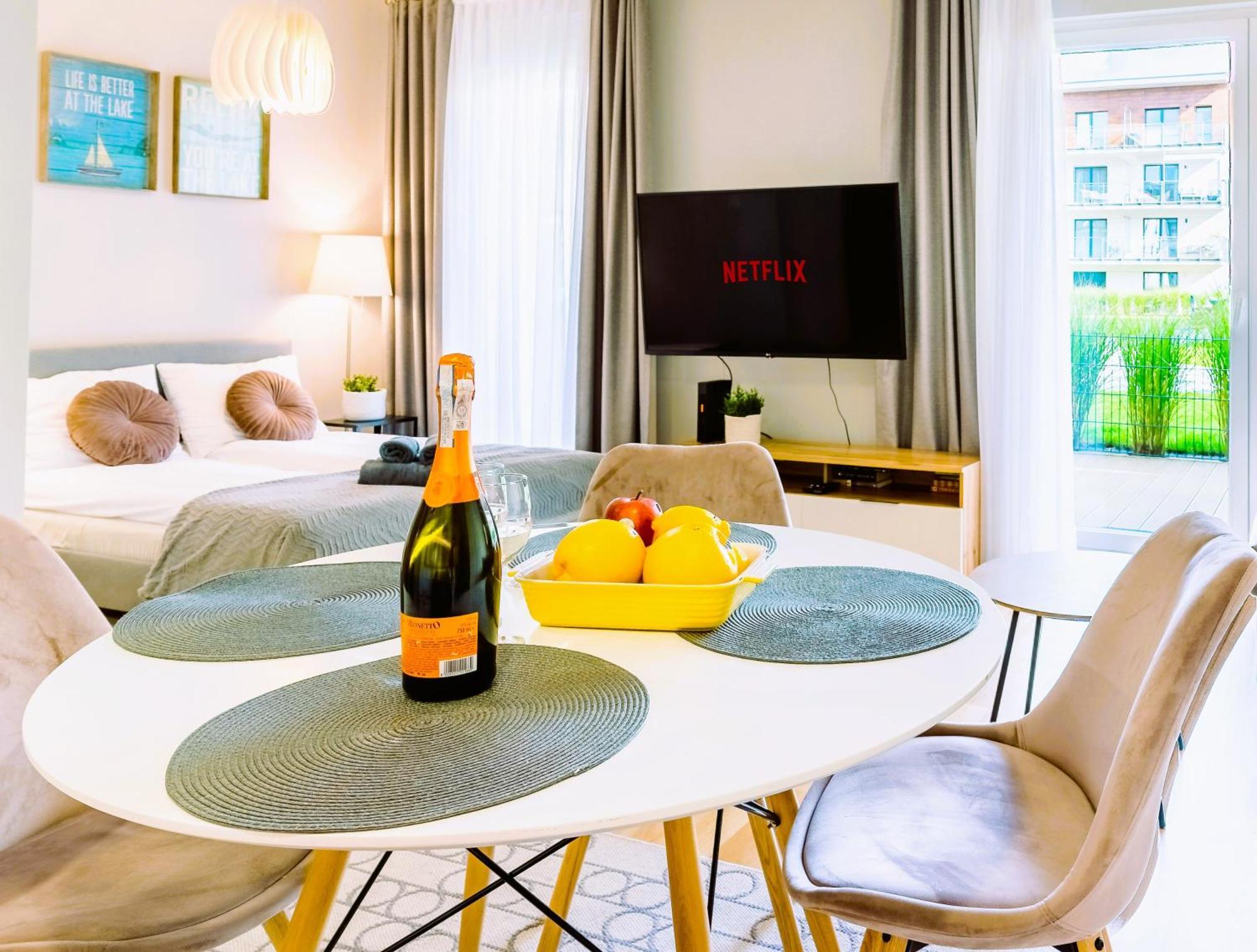 Marina Apartment - Przy Jeziorze, Taras, Tv55" Z Netflix I Prime, Parking Iława Buitenkant foto
